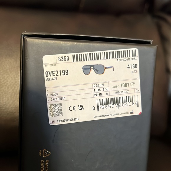 Versace unisex Ve2199 Medusa logo aviator sunglasses NWB - Picture 8 of 8